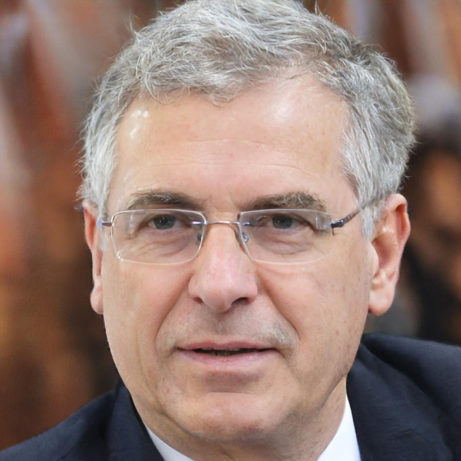 Crispin Hartwell, Lead Financial Negotiation Strategist